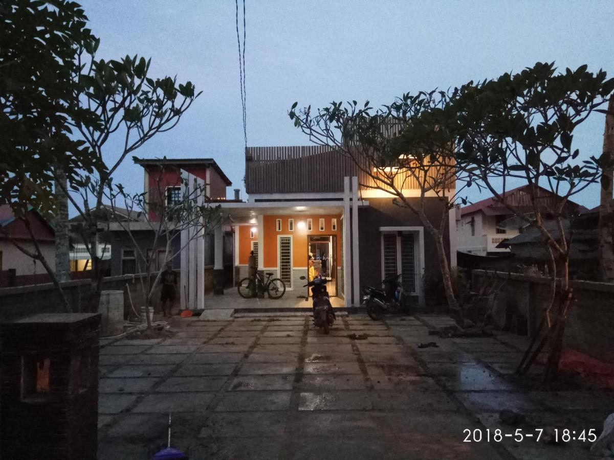 Oseda Nias Surf House Hilibotodane Exterior foto