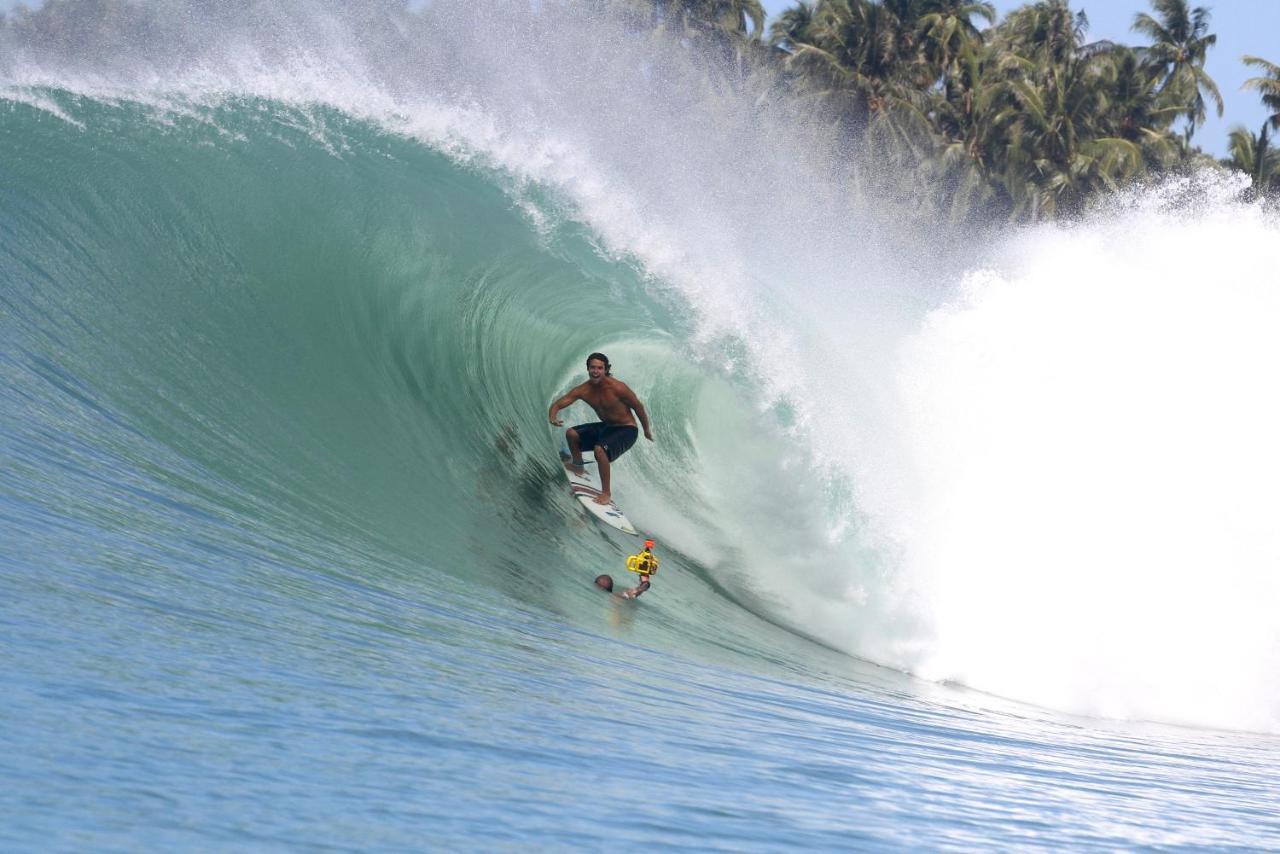 Oseda Nias Surf House Hilibotodane Exterior foto