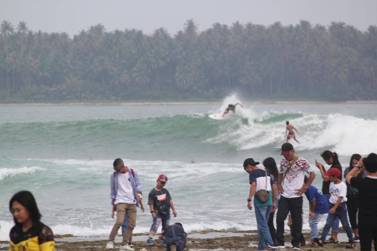 Oseda Nias Surf House Hilibotodane Exterior foto