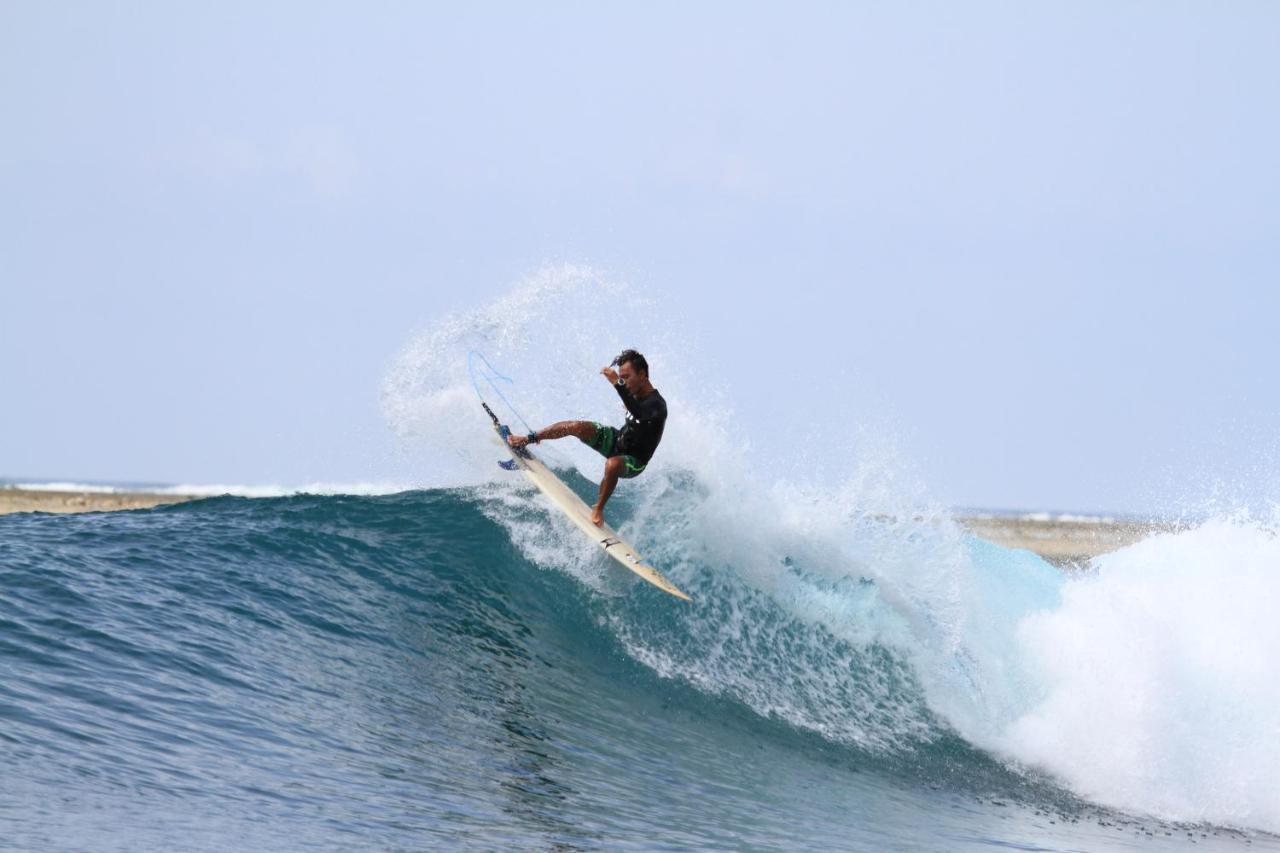 Oseda Nias Surf House Hilibotodane Exterior foto