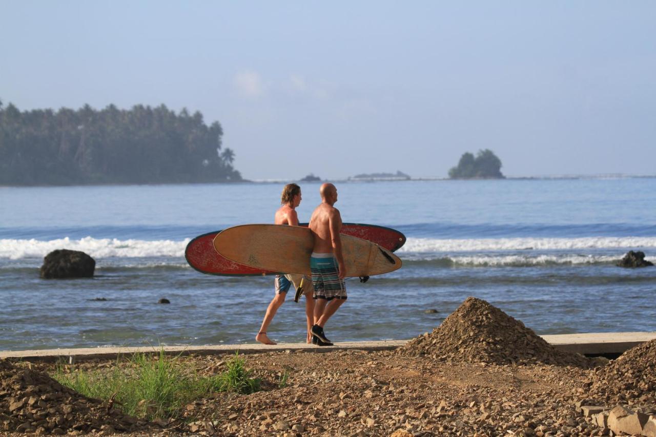Oseda Nias Surf House Hilibotodane Exterior foto